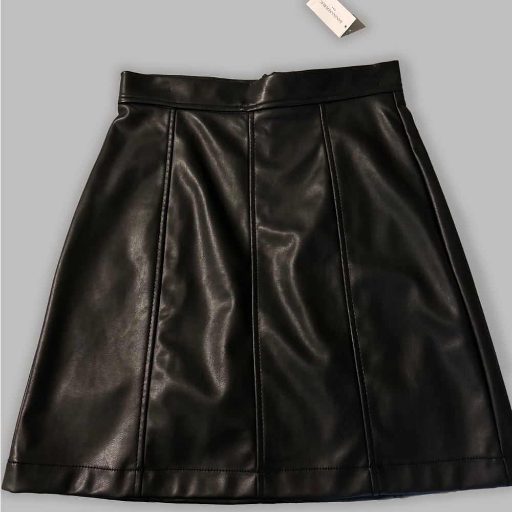 Banana Republic black leather skirt